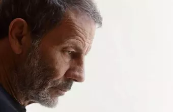 Σταύρος Ξαρχάκος