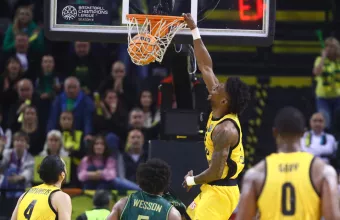 ΑΕΚ Λέβιτσε