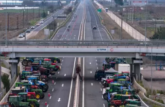 Τρακτέρ σε διαμαρτυρία οδού