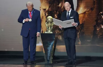 Τραμπ με Ινφαντίνο