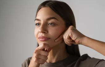 Διπλοσάγονο γυμναστική μασάζ