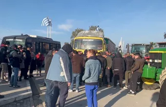 Αγρότες στο λιμάνι Βόλου