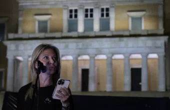 Κόμμα Καρυστιανού: Τα γάντια βγαίνουν, οι μάσκες πέφτουν