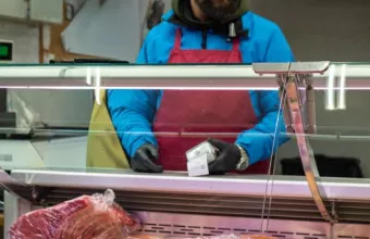 Η σκεπαστή αγορά της Καλλιθέας είναι γαστρονομικός προορισμός, όχι αστεία!