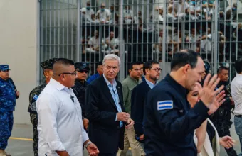 Ο εκλεγμένος πρόεδρος της Χιλής Καστ στο Σαλβαδόρ για να «μελετήσει» το μοντέλο των φυλακών