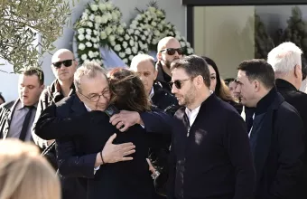 παπαδακης κηδεια 