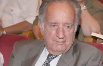 Ηλικιωμένος άνδρας εκδήλωση