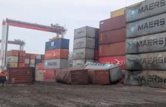 Η Ρωσία έπληξε με βαλλιστικό πύραυλο λιμάνι στην Οδησσό