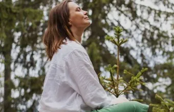 Διάσημος ογκολόγος μοιράζεται τους 6 απλούς κανόνες του για υγιή ζωή
