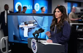 Όλοι οι ομοσπονδιακοί πράκτορες των ΗΠΑ θα φορούν στο εξής ...κάμερες