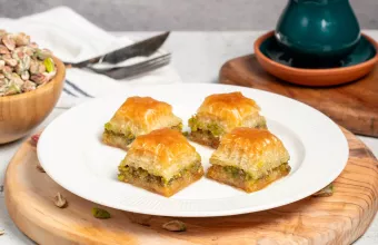 Μπακλαβαδάκια με φιστίκι Αιγίνης