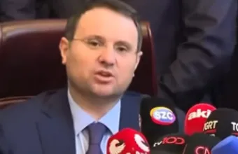 Ακίν Γκιουλέκ