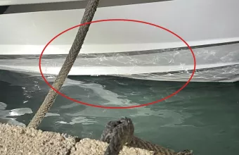 Τα χτυπήματα στο σκάφος του Λιμενικού από την πρόσκρουση με το δουλεμπορικό