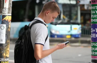 Έφηβοι στα Μέσα Κοινωνικής Δικτύωσης