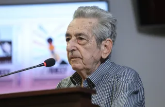 Αριστείδης Μανωλάκος