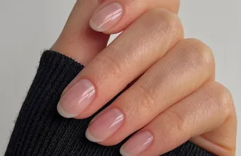 Micro Γαλλικό μανικιούρ trend