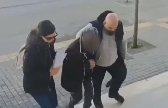 77χρονη