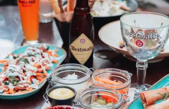Ώρα για μπίρα: 15 spots στην πόλη που τη σερβίρουν όπως πρέπει