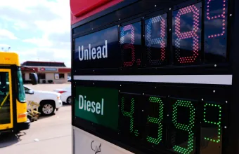 Τιμή βαρελιού πετρελαίου 