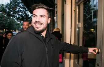 Άκης Πετρετζίκης