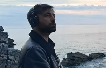 Μπλε Ώρες Αντρέας Γεωργίου προσθήκη