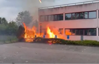 Φωτιά σε κέντρο προσφύγων
