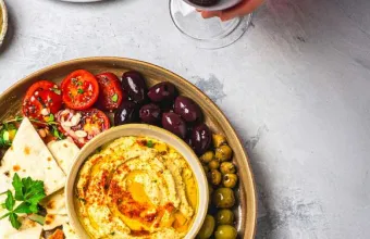 Ντιπ με vegan γιαούρτι και κάρι