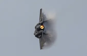 F35