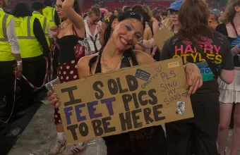 Ελληνίδα fan Harry Styles συναυλία