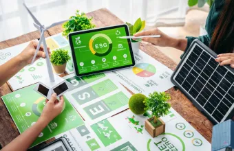Net Zero Leaders: Ποιες εταιρείες διακρίνονται σε ΗΠΑ και Ευρώπη για τους «πράσινους» στόχους τους 