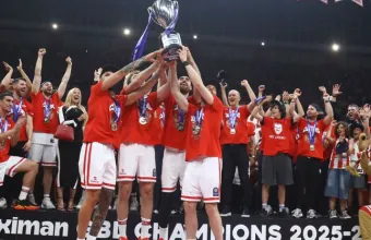 Κυρίαρχος Ολυμπιακός, έβαλε... κερασάκι με πρωτάθλημα στην ιστορική σεζόν του