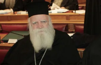 Ο Μητροπολίτης Κυθήρων δωρίζει την αύξηση του σε ανθρώπους που έχουν ανάγκη