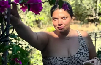 Δανάη Μπάρκα γλώσσοφαγιά