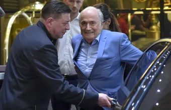 Μπλάτερ