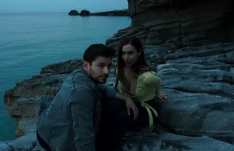 Μπλε ώρες: Το συγκλονιστικό trailer της σειράς στον αέρα του ΣΚΑΪ - Η Πάολα στο τραγούδι των τίτλων