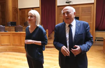 Ρένα Δούρου