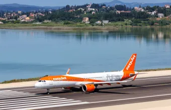 Η EasyJet βλέπει τα κέρδη της να καταρρέουν λόγω του πολέμου στον Περσικό