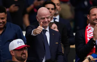 FIFA: «Δεν πουλάμε το Παγκόσμιο Κύπελλο, απλά φροντίζουμε για τα έσοδα»