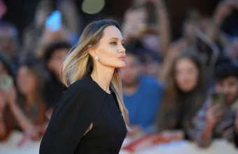 Tribeca: Διέρρευσαν στοιχεία επικοινωνίας των Τζολί, Ντε Νίρο, Σκορσέζε και Λόρενς - Τι συνέβη