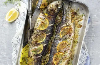 Το μενού της εβδομάδας (6-12/7) - Τι να μαγειρέψω σήμερα Δευτέρα; Λαβράκια στο φούρνο