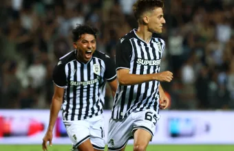 Europa League: Άνετη πρόκριση του ΠΑΟΚ με μαγεία Κωνσταντέλια, 2-0 την Ντιναμό Κιέβου