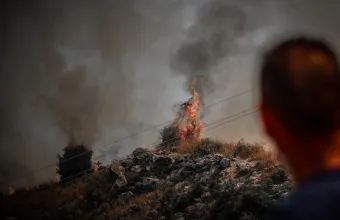 Φωτιά στην Κέρκυρα - Άμεση κινητοποίηση της Πυροσβεστικής - Δείτε βίντεο