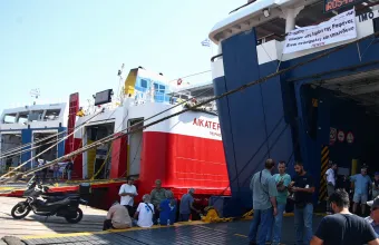 Ραφήνα: Δεμένα τα πλοία έως το Σάββατο λόγω της απεργίας των ναυτεργατών