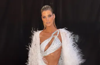 Μαίρη Βυτινάρος: Έγινε η μούσα του Julien Macdonald στο πιο λαμπερό show του καλοκαιριού