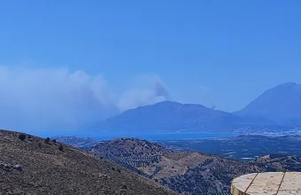 Ρέθυμνο: Φωτιά σε χαμηλή βλάστηση στην Κρύα Βρύση