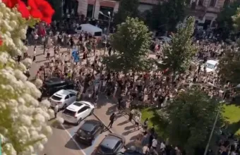 Ουκρανία: Διορίστηκε πρωθυπουργός ο Κορέτσκι - Έντονες διαδηλώσεις για την αποπομπή του Υπ. Άμυνας