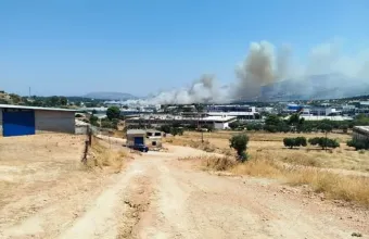 Φωτιά κοντά στη ΒΙΠΕ Κορωπίου - 112 στους κατοίκους