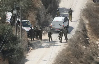 Δυτική Όχθη: Δεκάδες Ισραηλινοί έποικοι επιτίθενται σε παλαιστινιακό χωριό