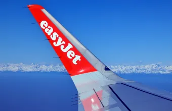 EasyJet: Συμφώνησε σε εξαγορά ύψους 5,7 δισ. λιρών από την αμερικανική Apollo