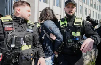 Γερμανία: Οκτώ έφηβοι καταδικάστηκαν για επιθέσεις εναντίον προσφύγων και ακτιβιστών της αριστεράς